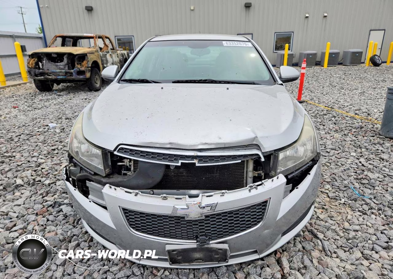2013 Chevrolet Cruze Lt VIN:1G1PE5SB4D7154812 - 5