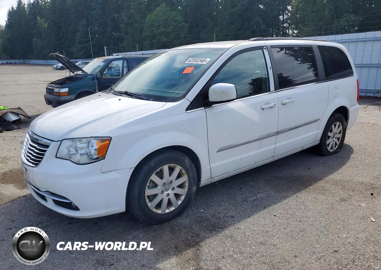 2015 Chrysler Town & Country Touring – zdjęcie 1 z 13