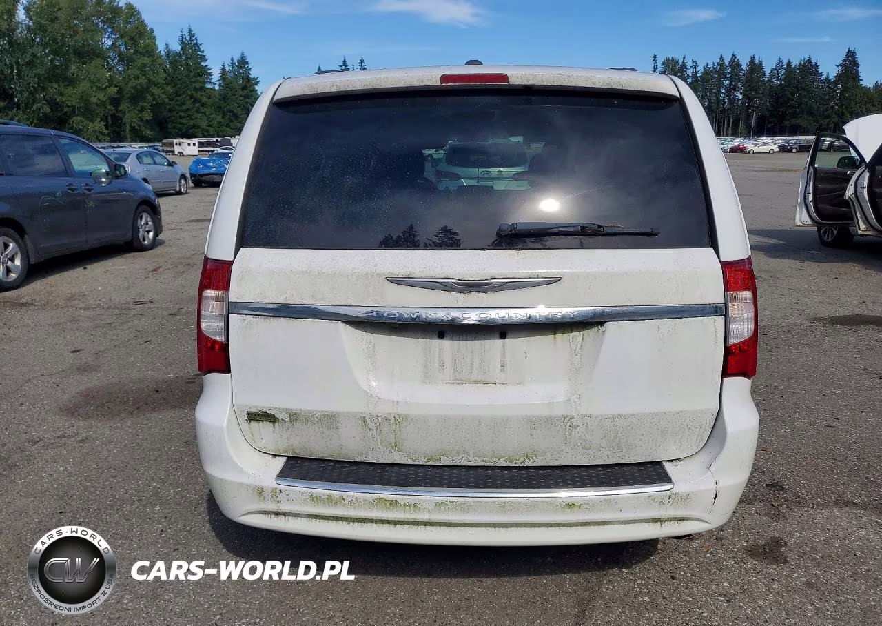 2015 Chrysler Town & Country Touring VIN:2C4RC1BG7FR545528 - 6