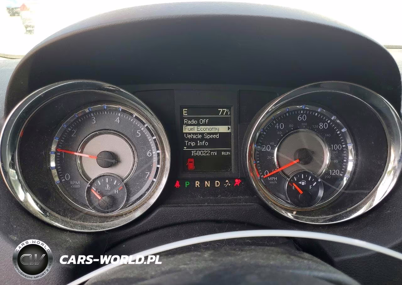 2015 Chrysler Town & Country Touring VIN:2C4RC1BG7FR545528 - 9