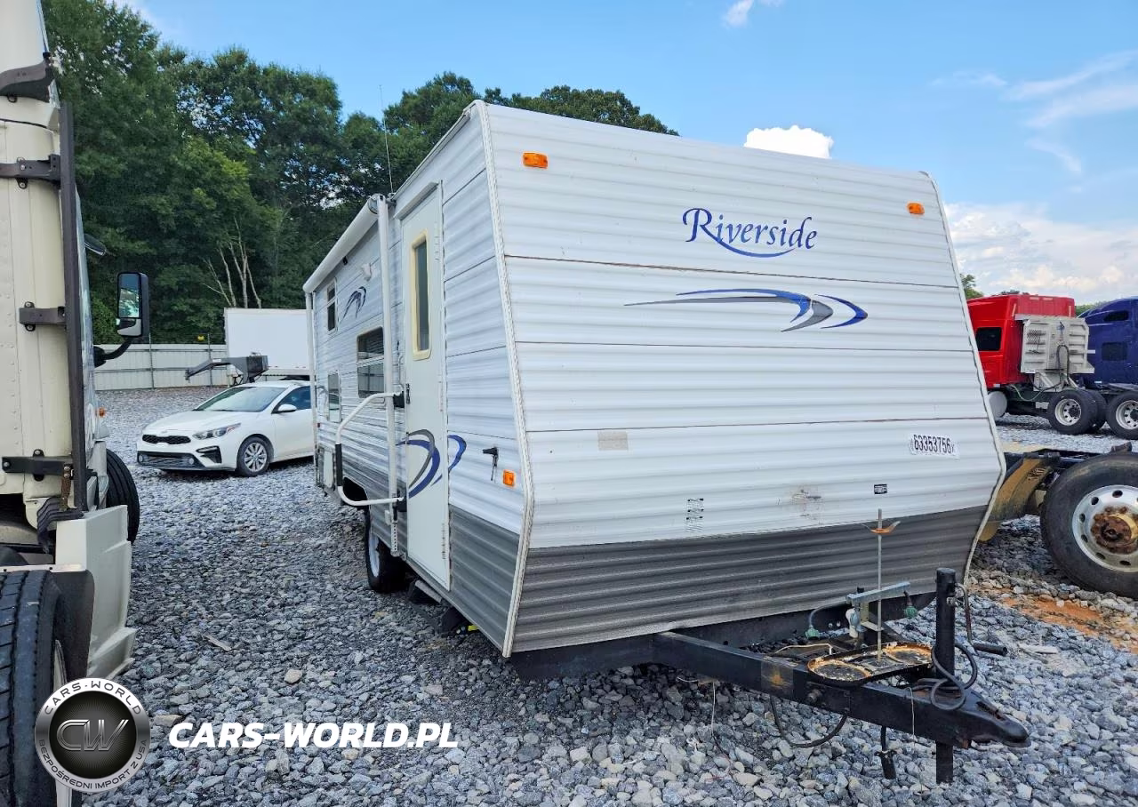 2005 Riverside Camper