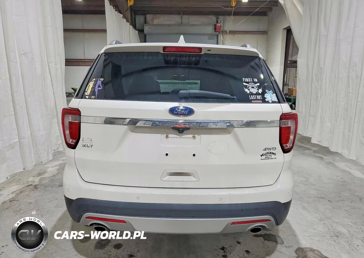 2017 Ford Explorer Xlt VIN:1FM5K8D86HGD10988 - 6