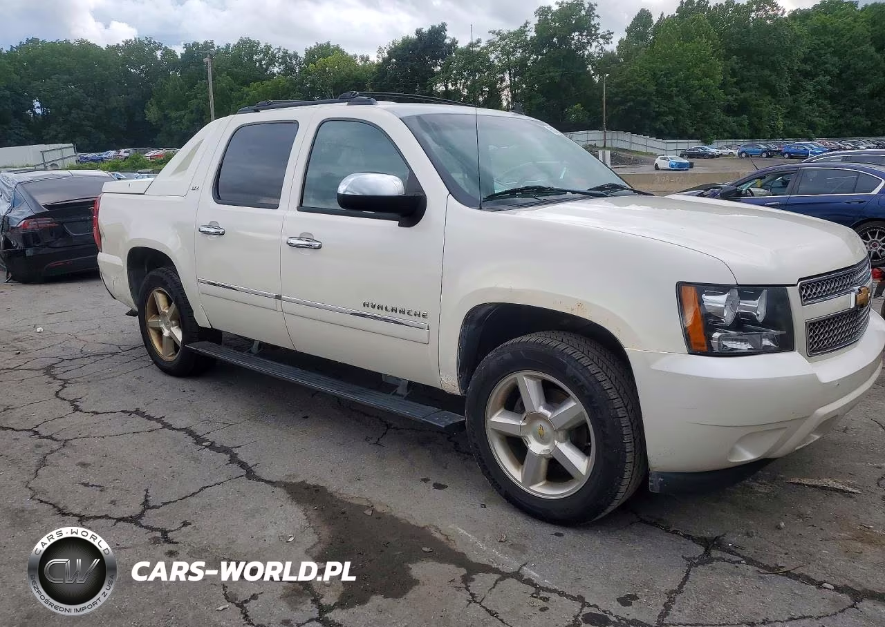 2012 Chevrolet Avalanche Ltz VIN:3GNTKGE70CG228755 - 4
