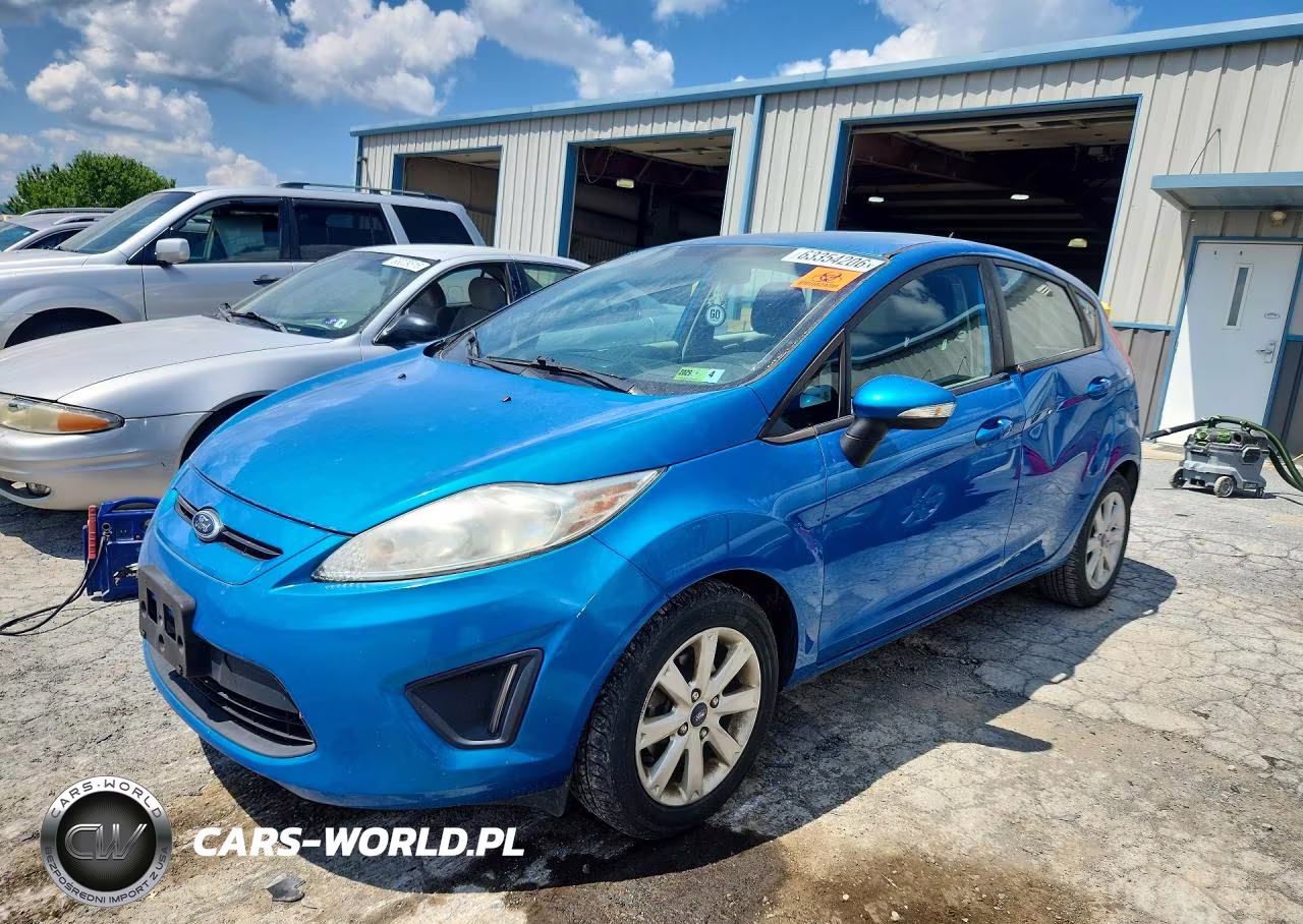 2013 Ford Fiesta Se – zdjęcie 1 z 12
