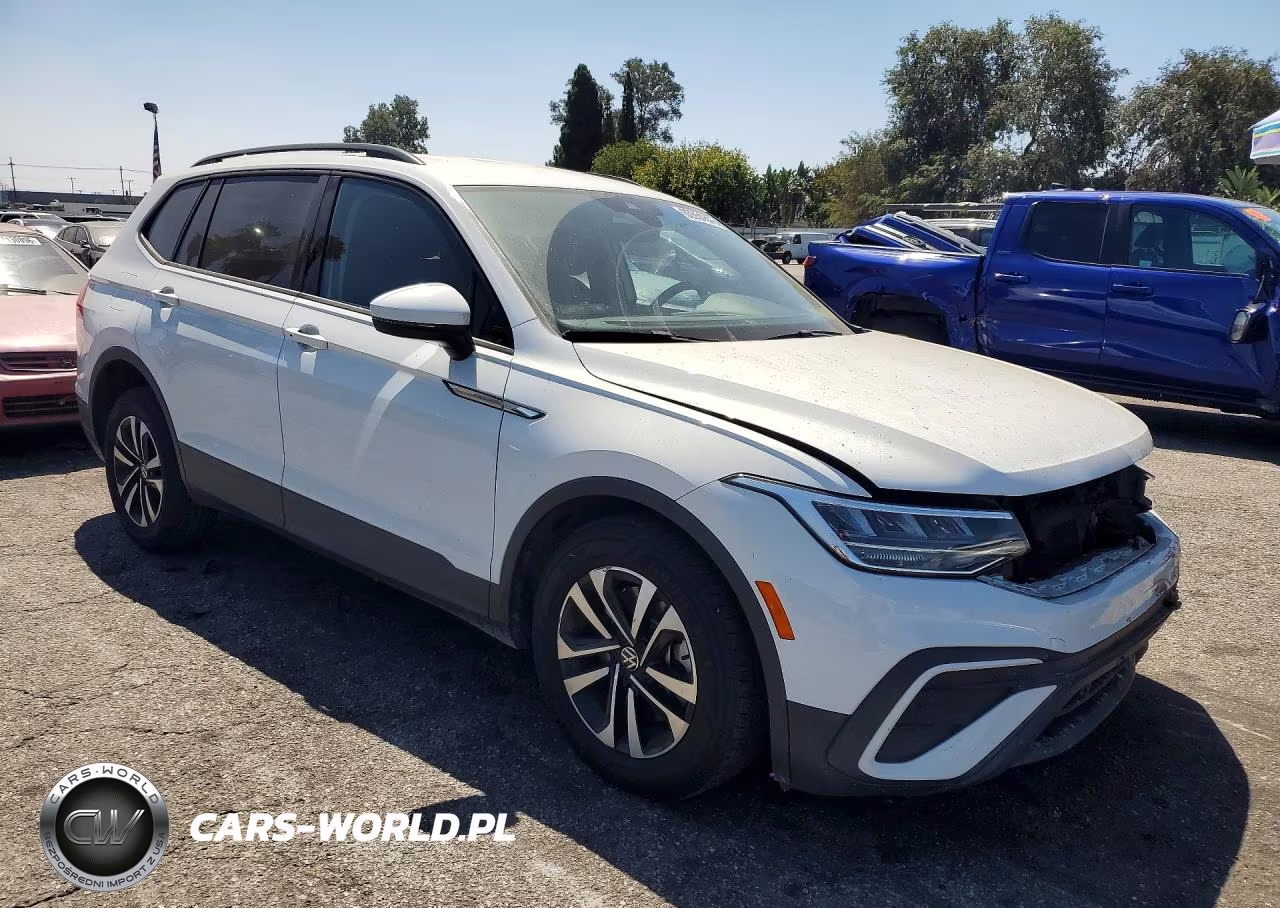 2023 Volkswagen Tiguan S VIN:3VVRB7AX1PM065082 - 4