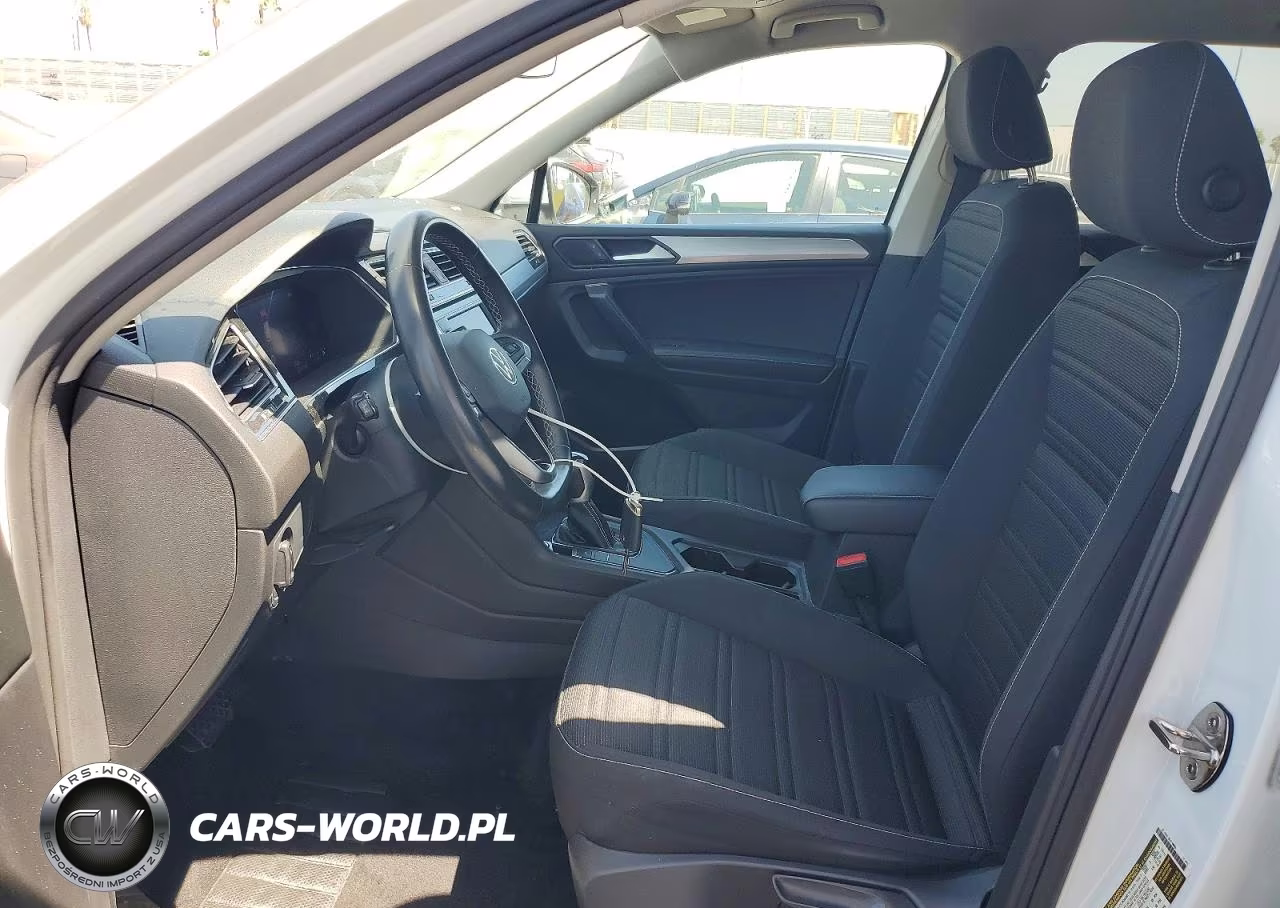 2023 Volkswagen Tiguan S VIN:3VVRB7AX1PM065082 - 7