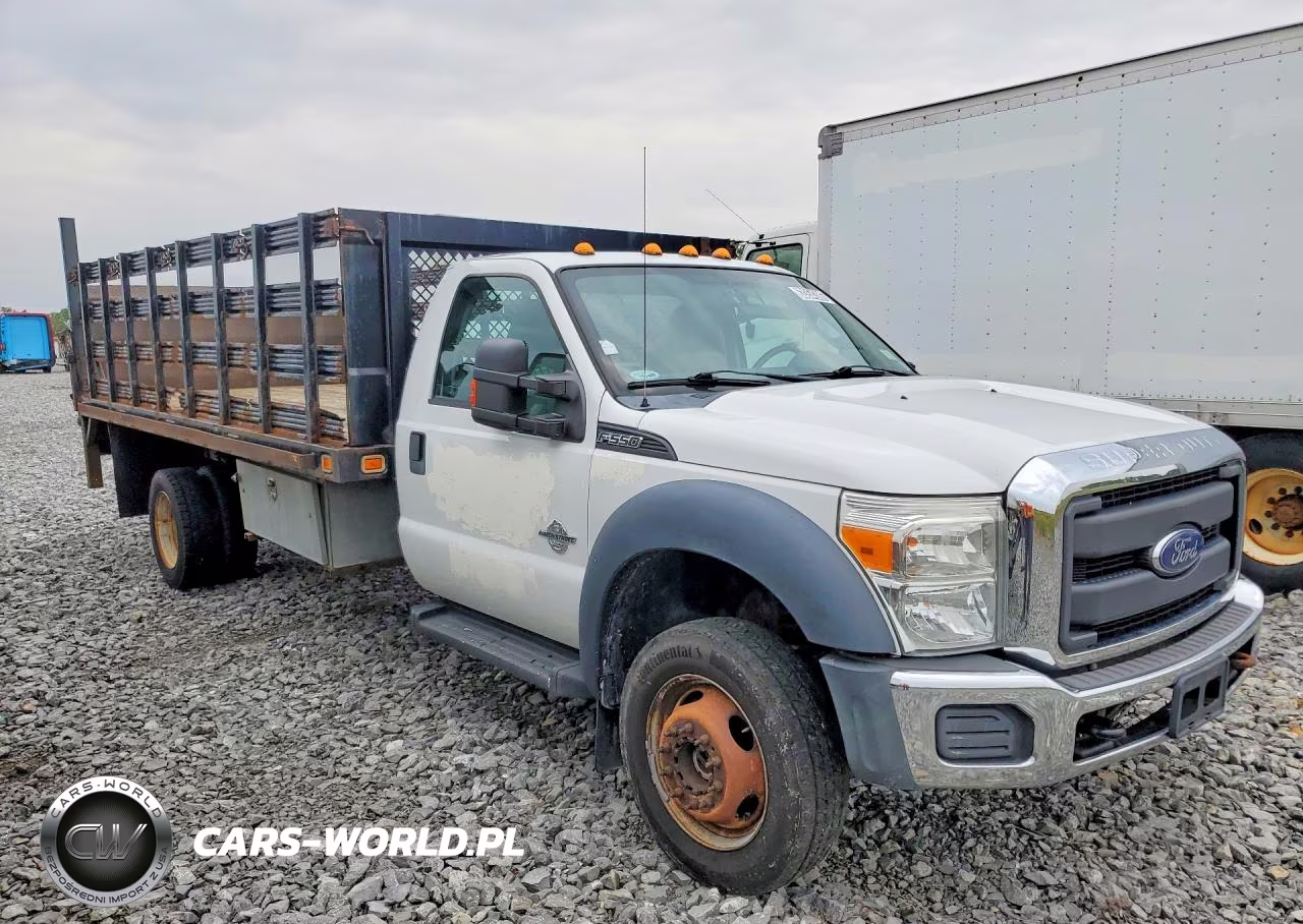 2014 Ford F550 Super Duty VIN:1FDUF5HT8EEB75372 - 4