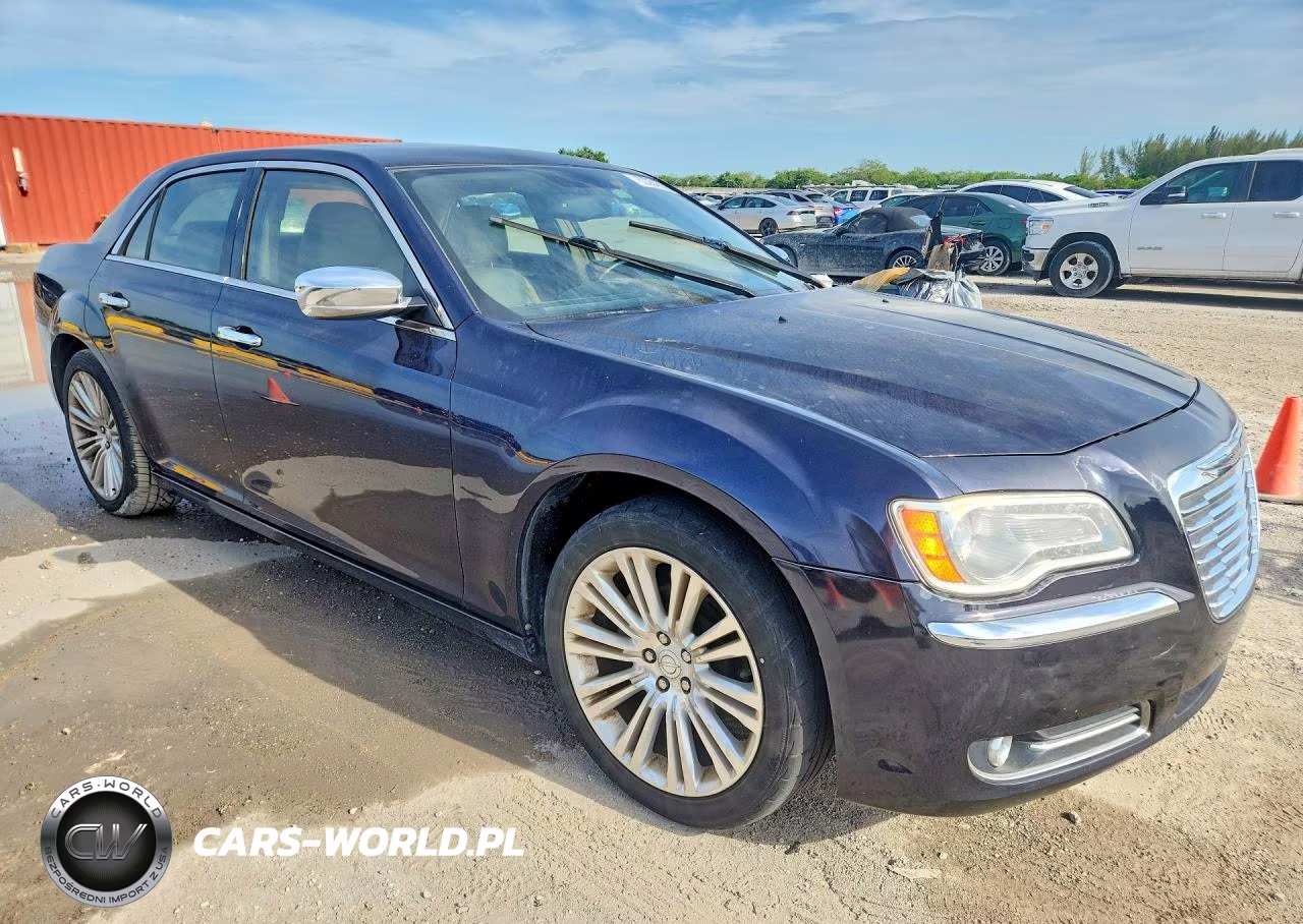 2011 Chrysler 300 Limited VIN:2C3CA5CG7BH551027 - 4