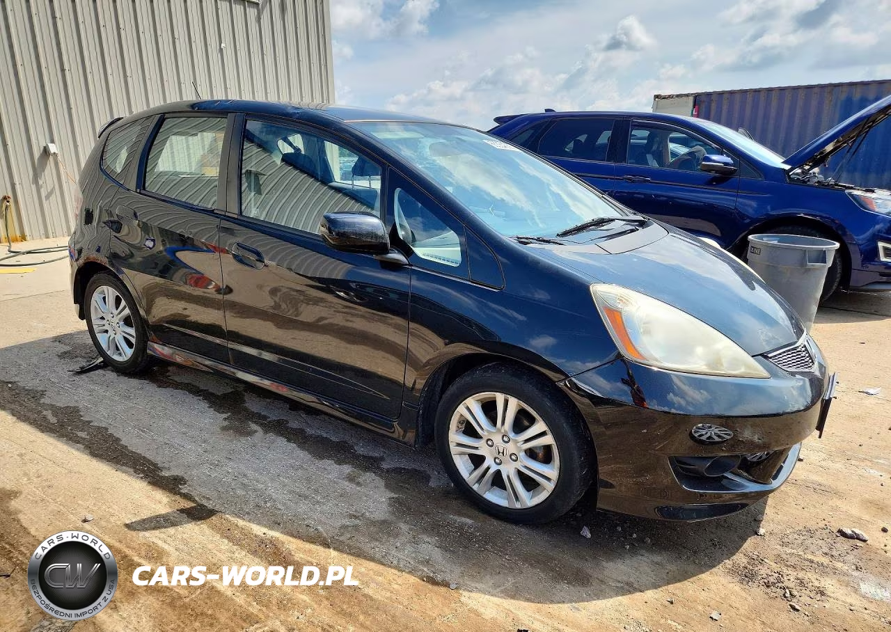 2009 Honda Fit Sport VIN:JHMGE88409S046000 - 4