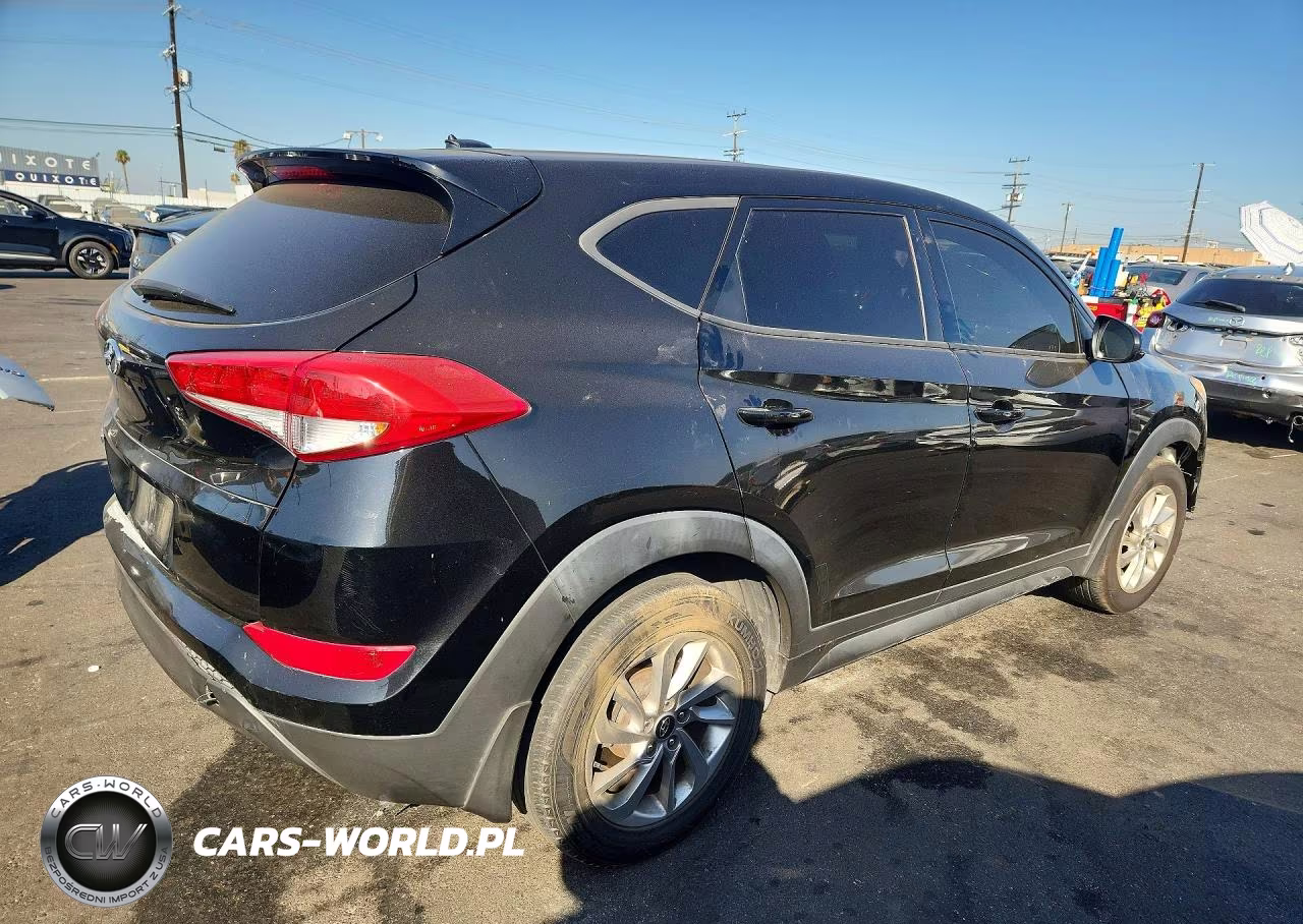 2017 Hyundai Tucson Se VIN:KM8J23A47HU407461 - 3