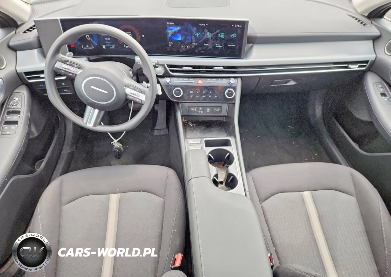 2026 Hyundai Sonata Hybrid Blue VIN:KMHL24JJ8TA158103 - 8