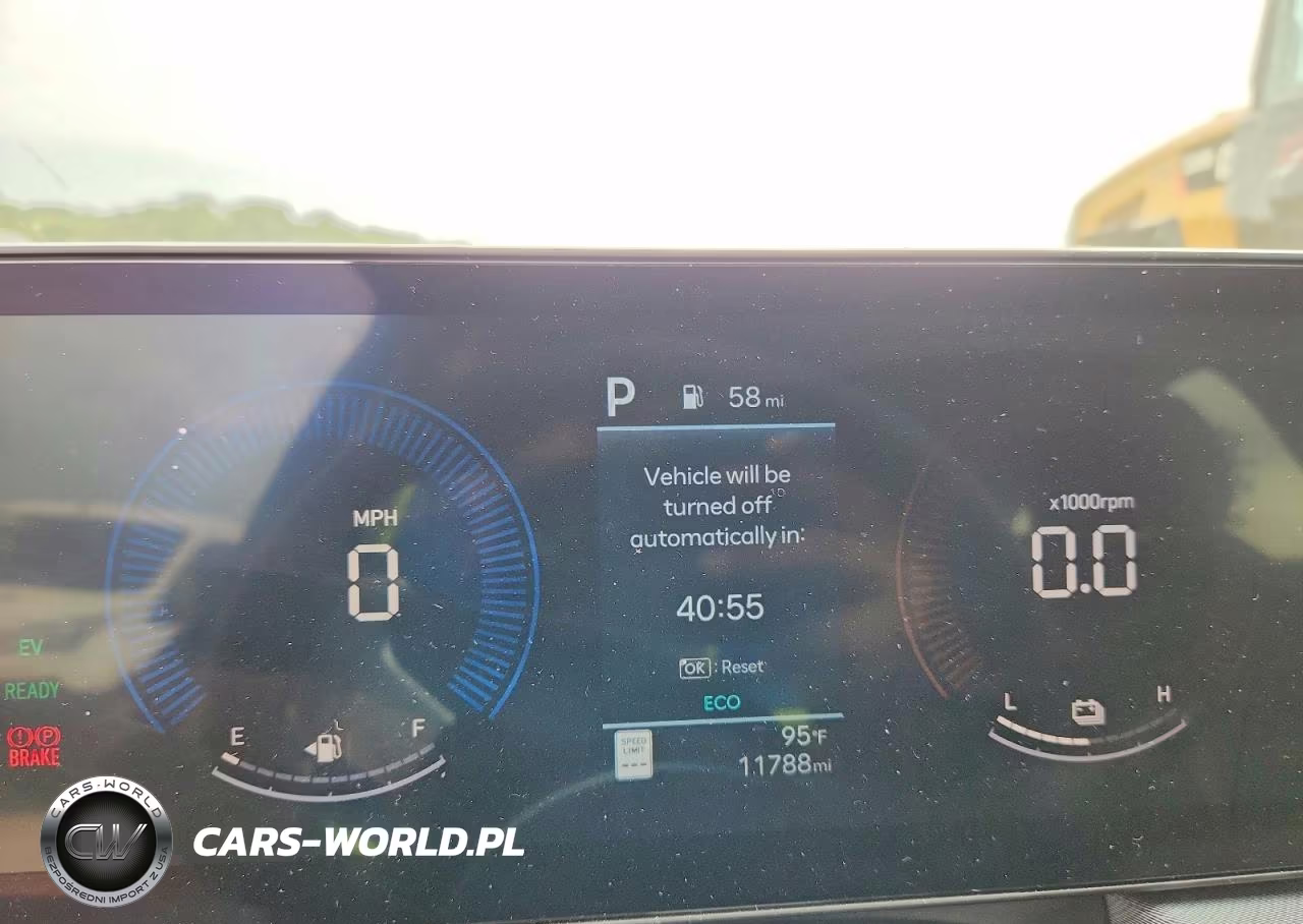 2026 Hyundai Sonata Hybrid Blue VIN:KMHL24JJ8TA158103 - 9