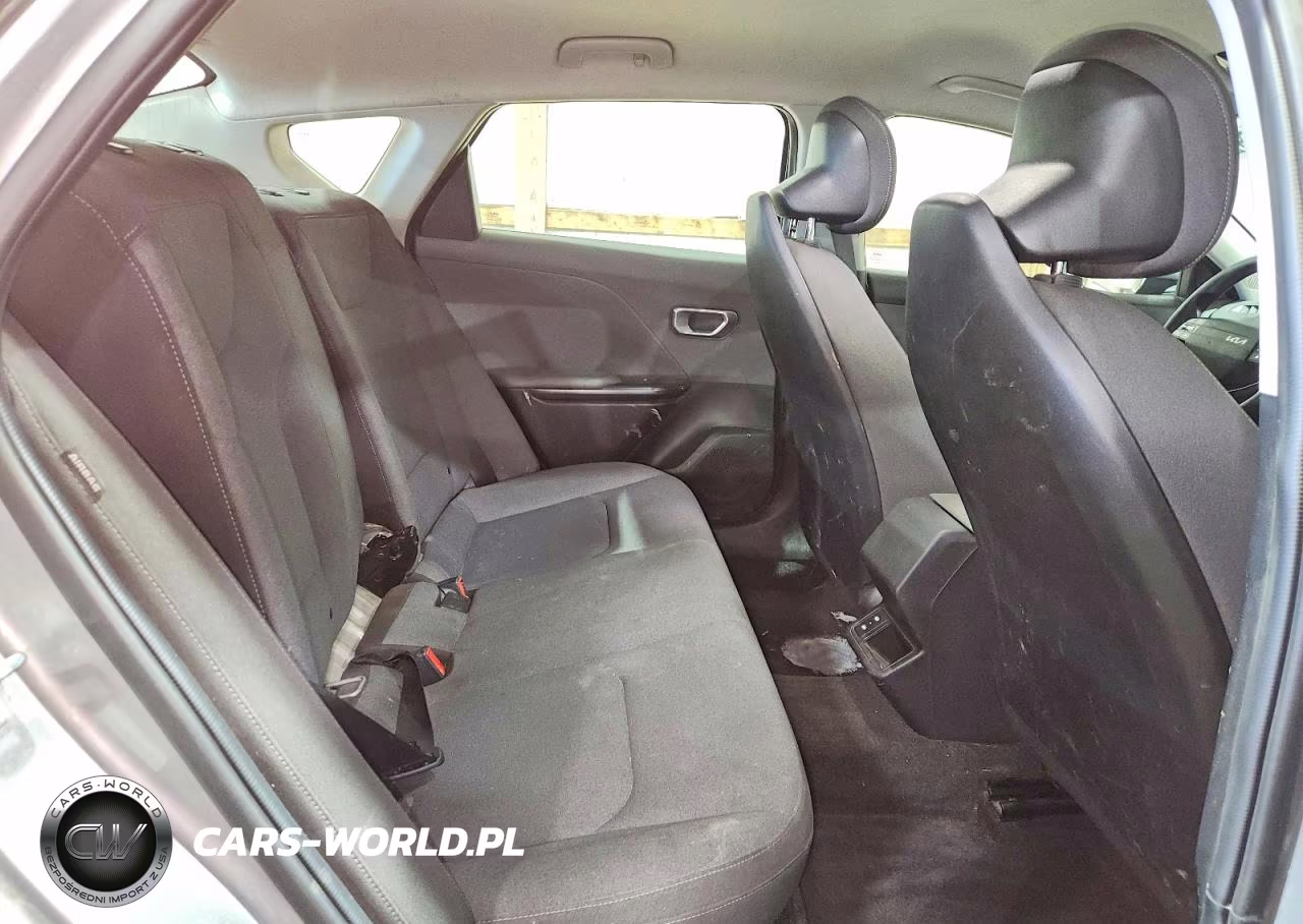 2025 Kia K4 Lxs VIN:3KPFT4DE5SE020981 - 10