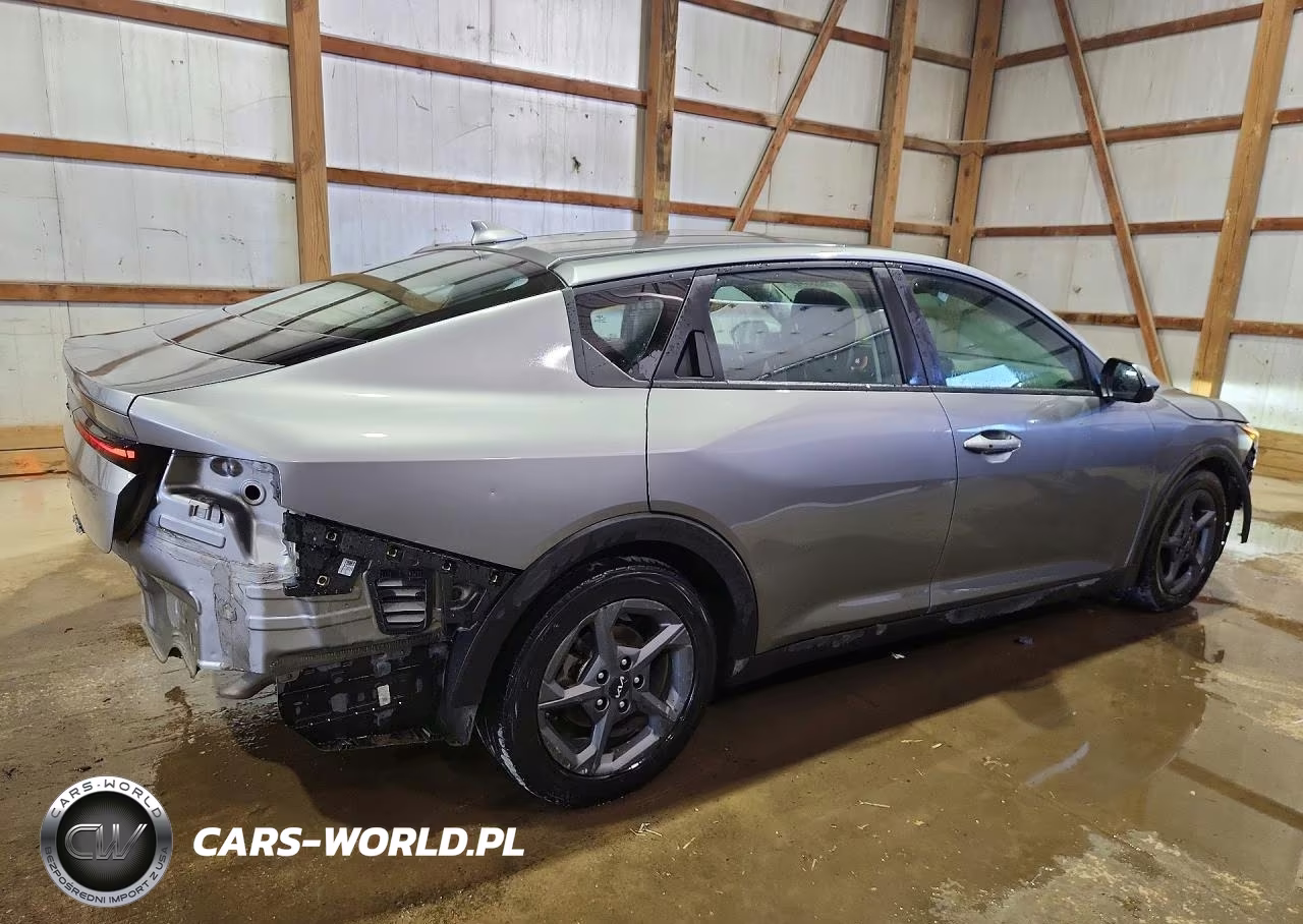 2025 Kia K4 Lxs VIN:3KPFT4DE5SE020981 - 3
