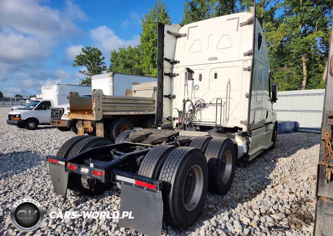 2019 Freightliner Cascadia 1 - Semi Truck VIN:3AKJHHDR9KSKX8902 - 3