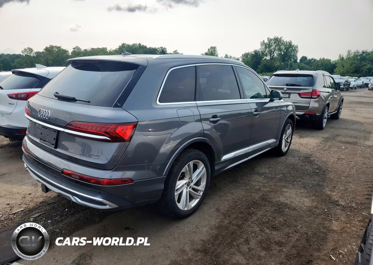 2021 Audi Q7 Premium Plus VIN:WA1LXBF79MD023813 - 3