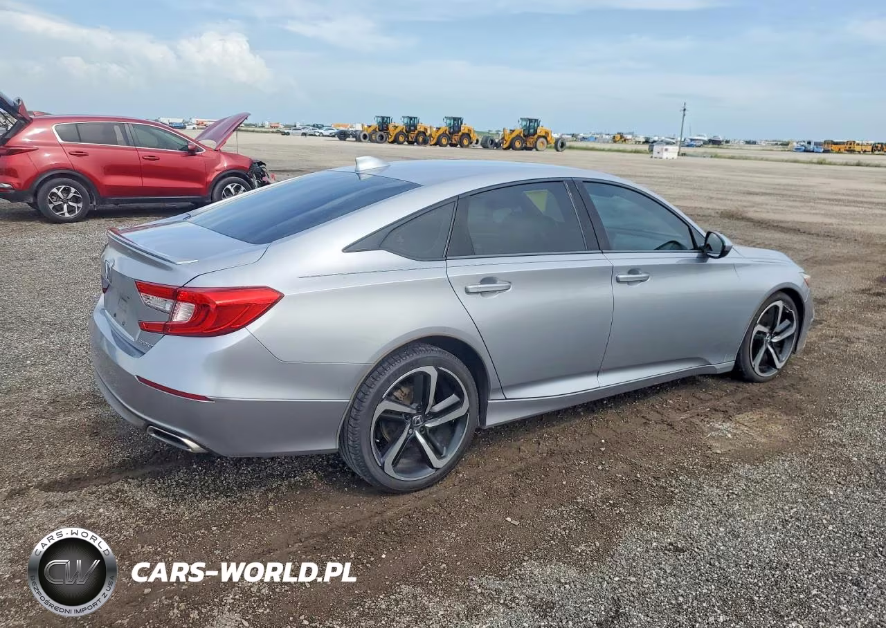 2018 Honda Accord Sport VIN:1HGCV1F30JA018405 - 3