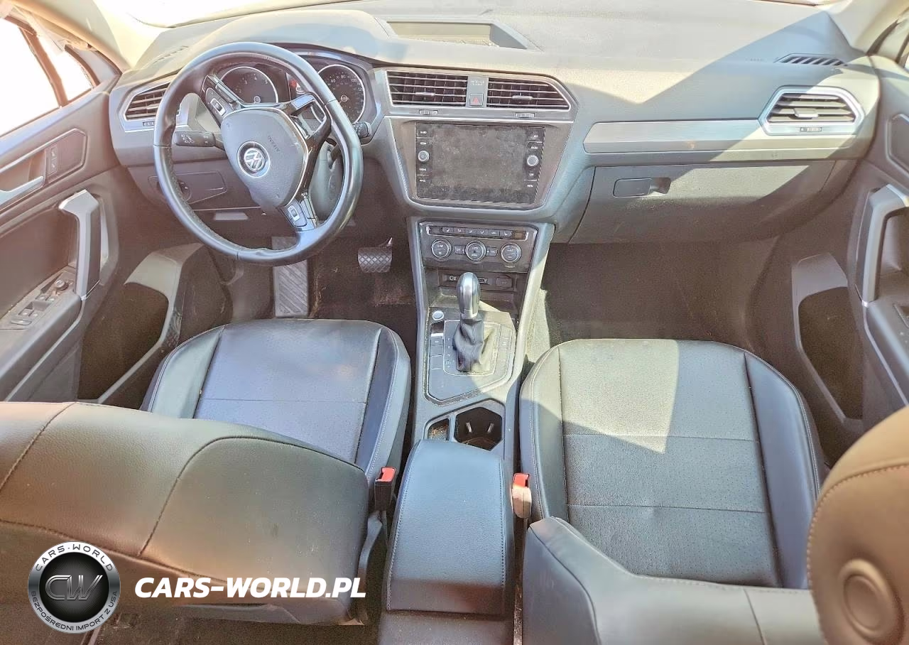 2018 Volkswagen Tiguan Se, Sel VIN:3VV3B7AX8JM031427 - 8