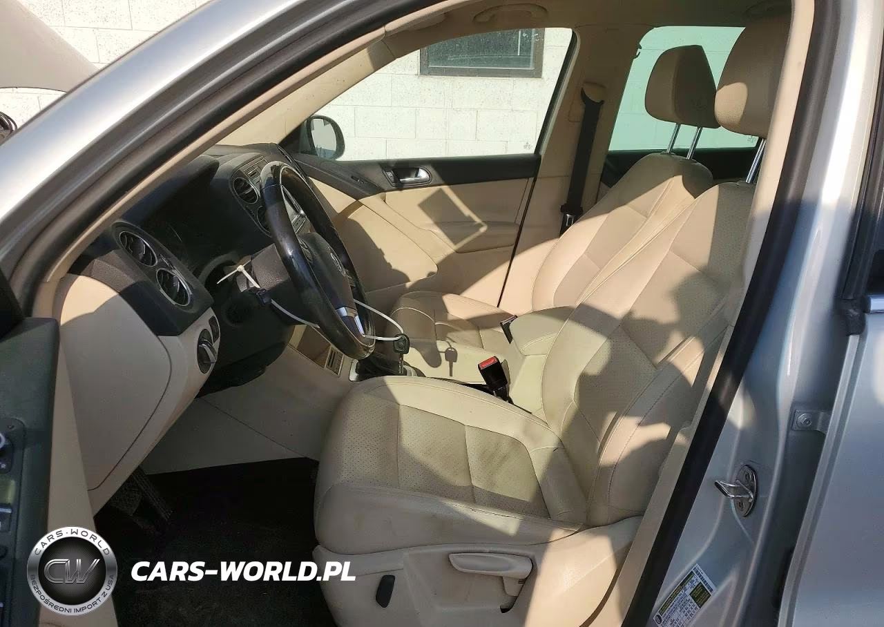 2013 Volkswagen Tiguan S VIN:WVGBV3AX2DW058925 - 7