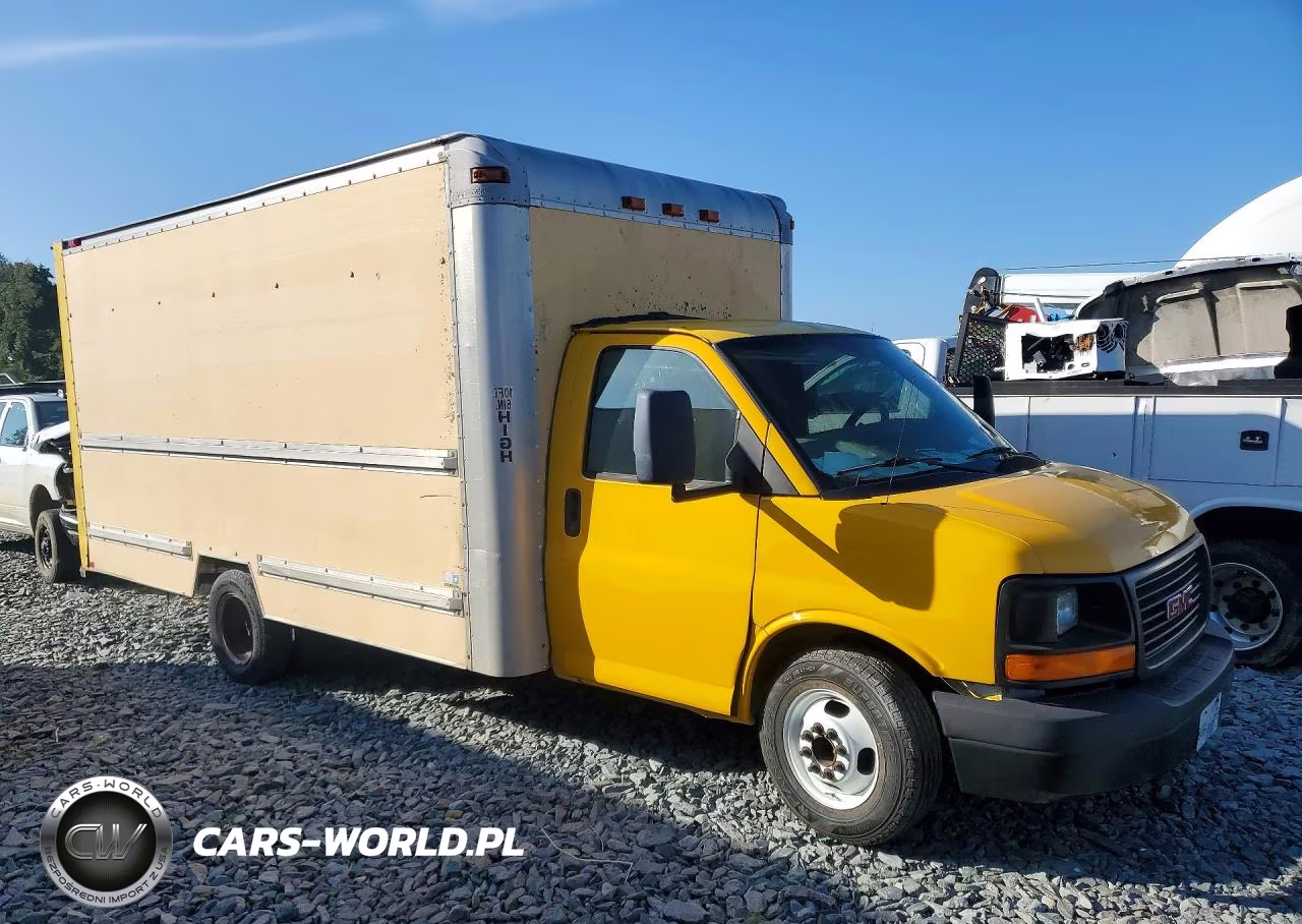 2006 GMC Savana Box Truck VIN:1GDH31U561901154 - 4