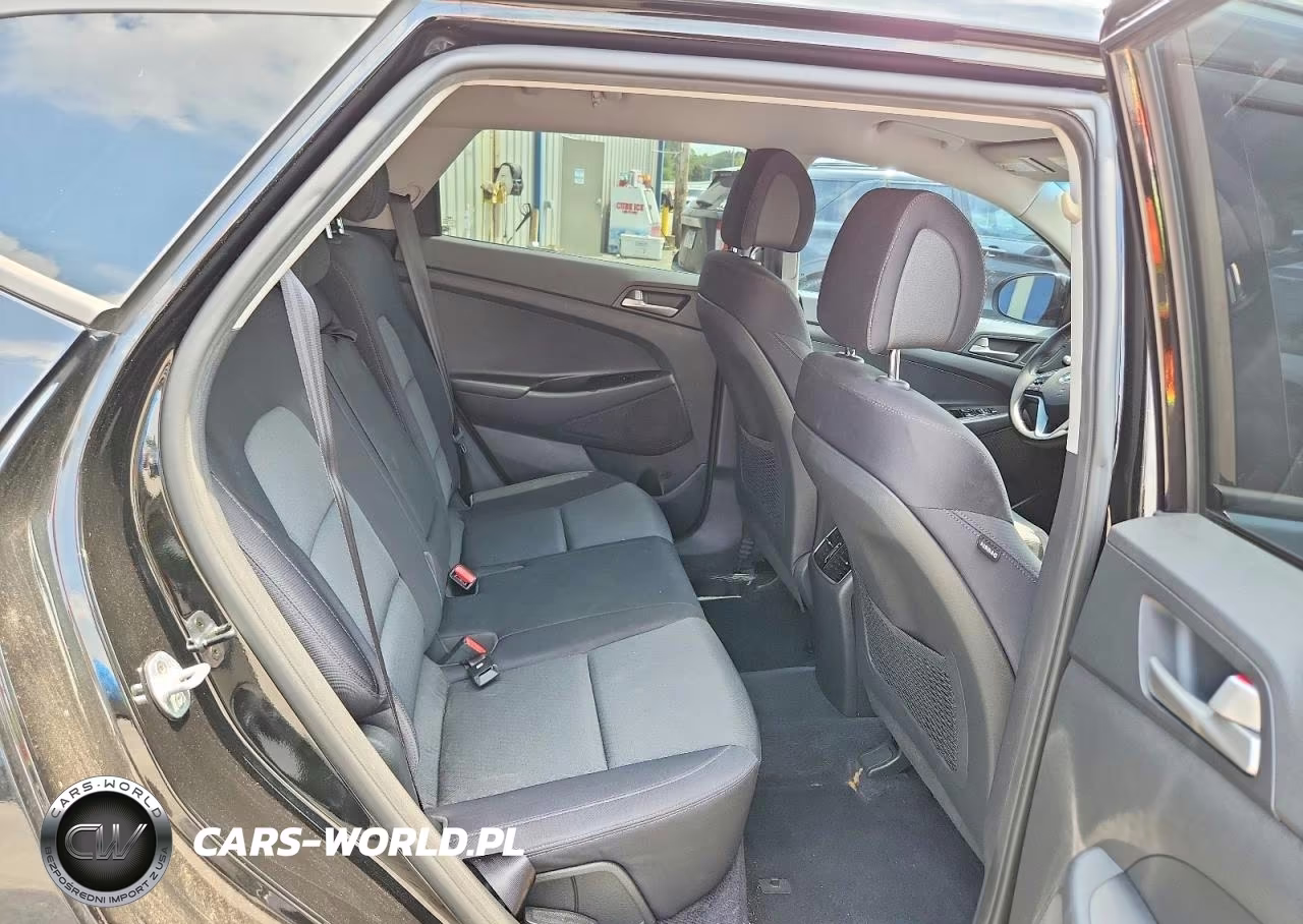 2018 Hyundai Tucson Sport VIN:KM8J33AL4JU817855 - 11