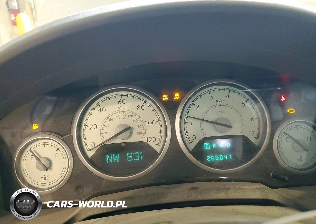 2008 Chrysler Town & Country Limited VIN:2A8HR64X58R132877 - 9