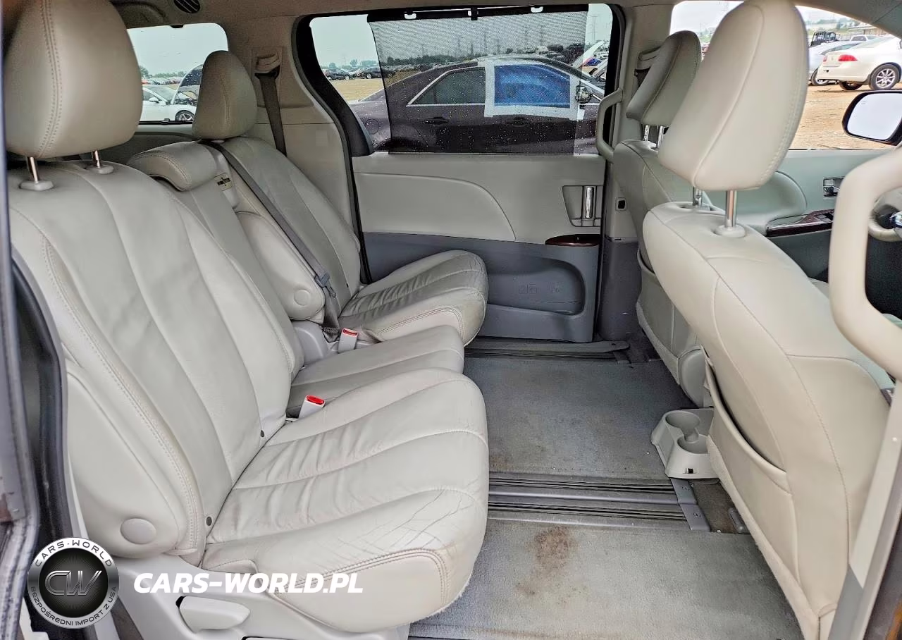 2013 Toyota Sienna Xle 8-Passenger VIN:5TDYK3DC5DS370883 - 11