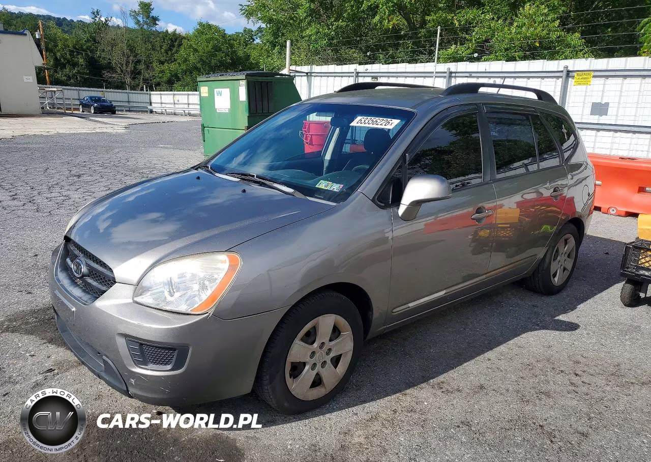 2009 Kia Rondo Base