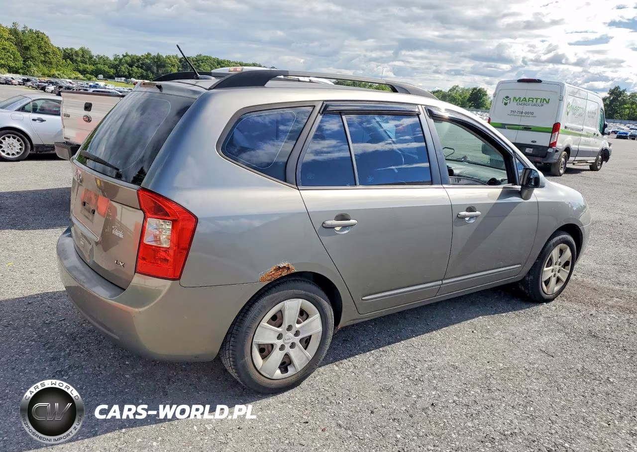 2009 Kia Rondo Base VIN:KNAFG528X97228921 - 3