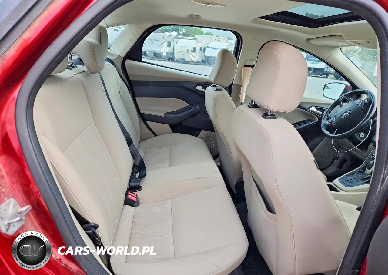 2015 Ford Focus Se VIN:1FADP3F24FL374809 - 10