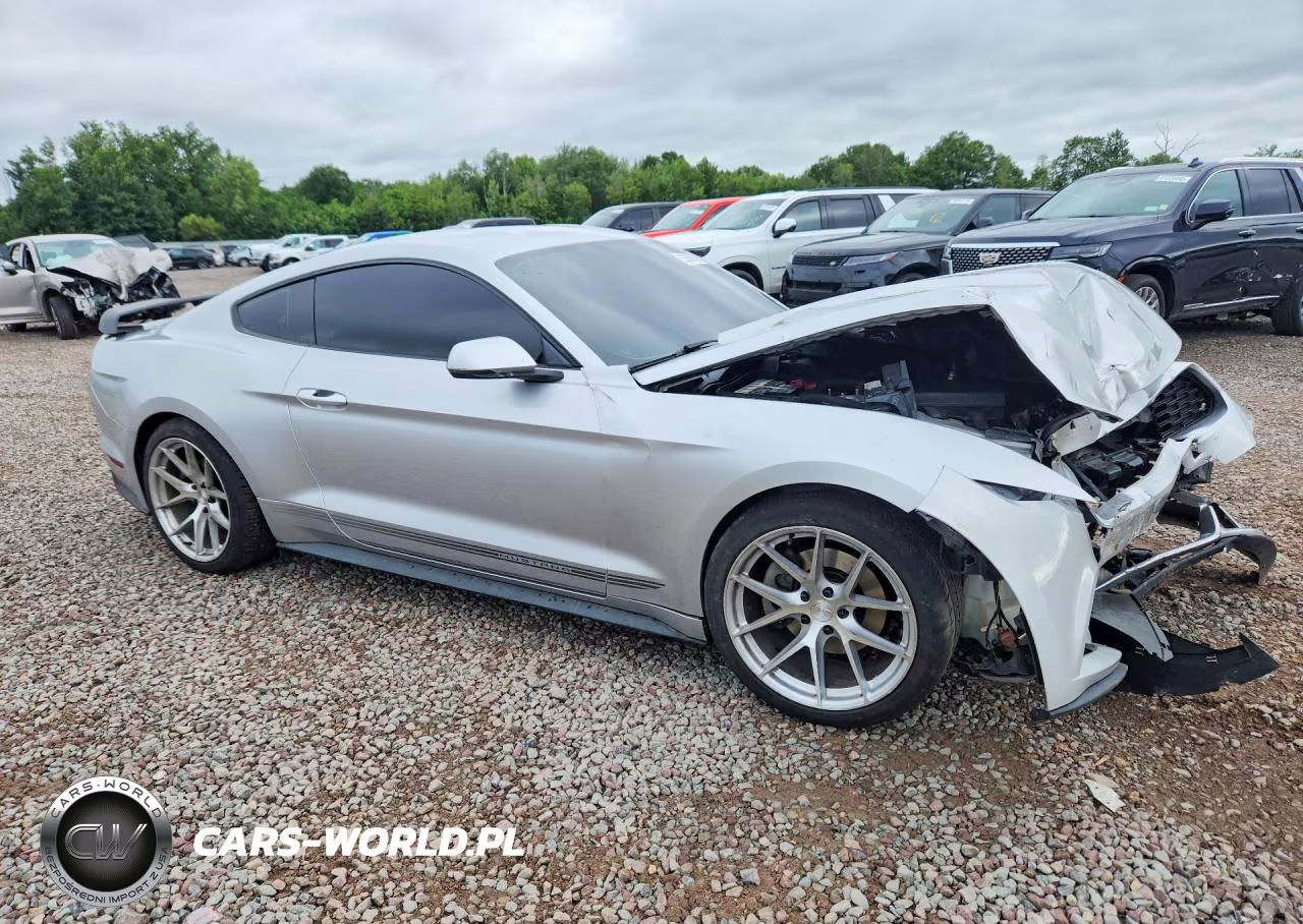 2017 Ford Mustang VIN:1FA6P8TH1H5288847 - 4