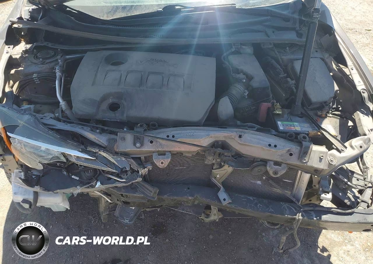2018 Toyota Corolla Le VIN:2T1BURHE5JC048019 - 11