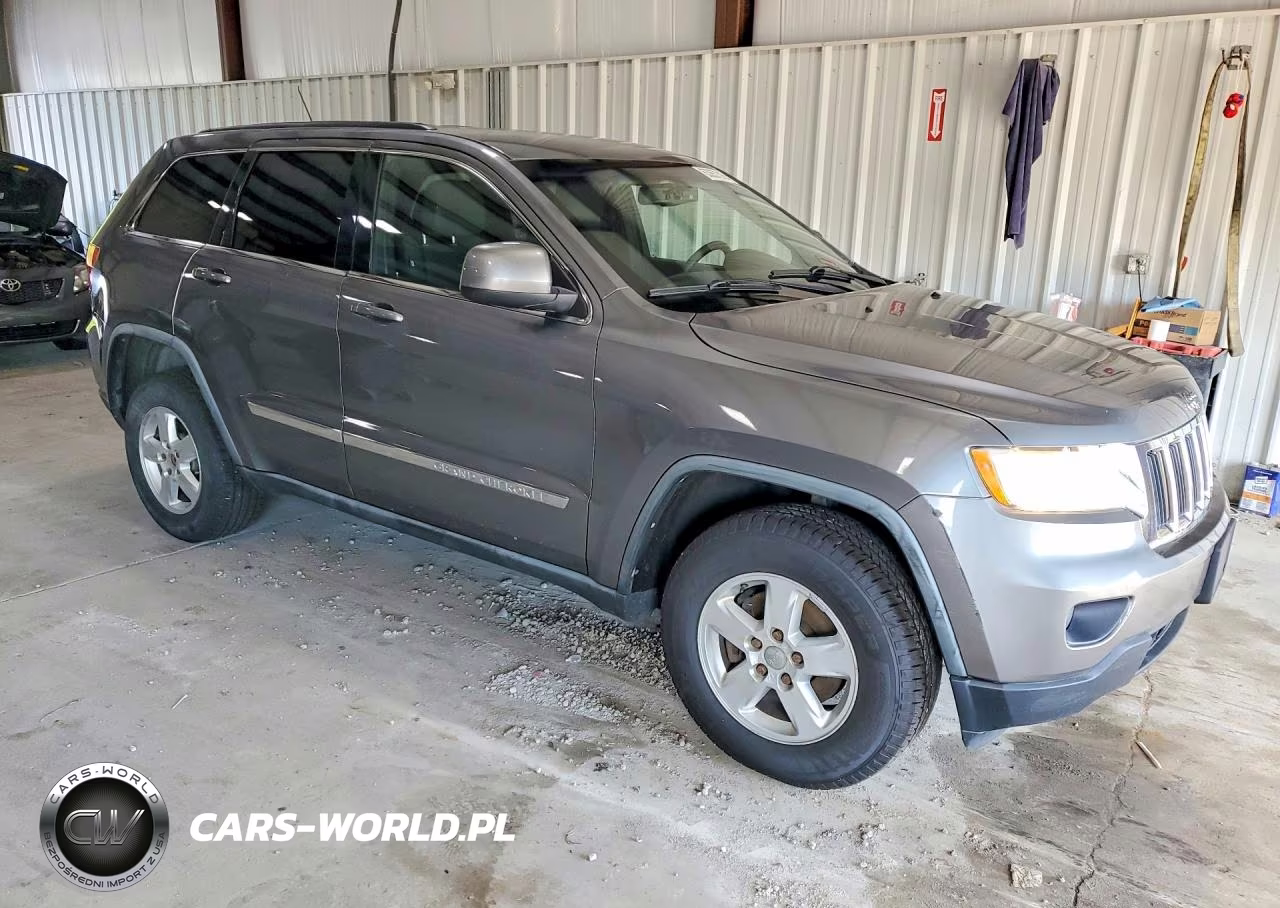 2012 Jeep Grand Cherokee Laredo VIN:1C4RJFAG3CC179818 - 4