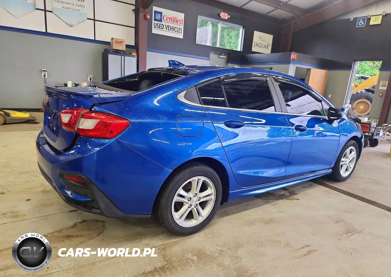 2017 Chevrolet Cruze Lt VIN:1G1BE5SM7H7218598 - 3