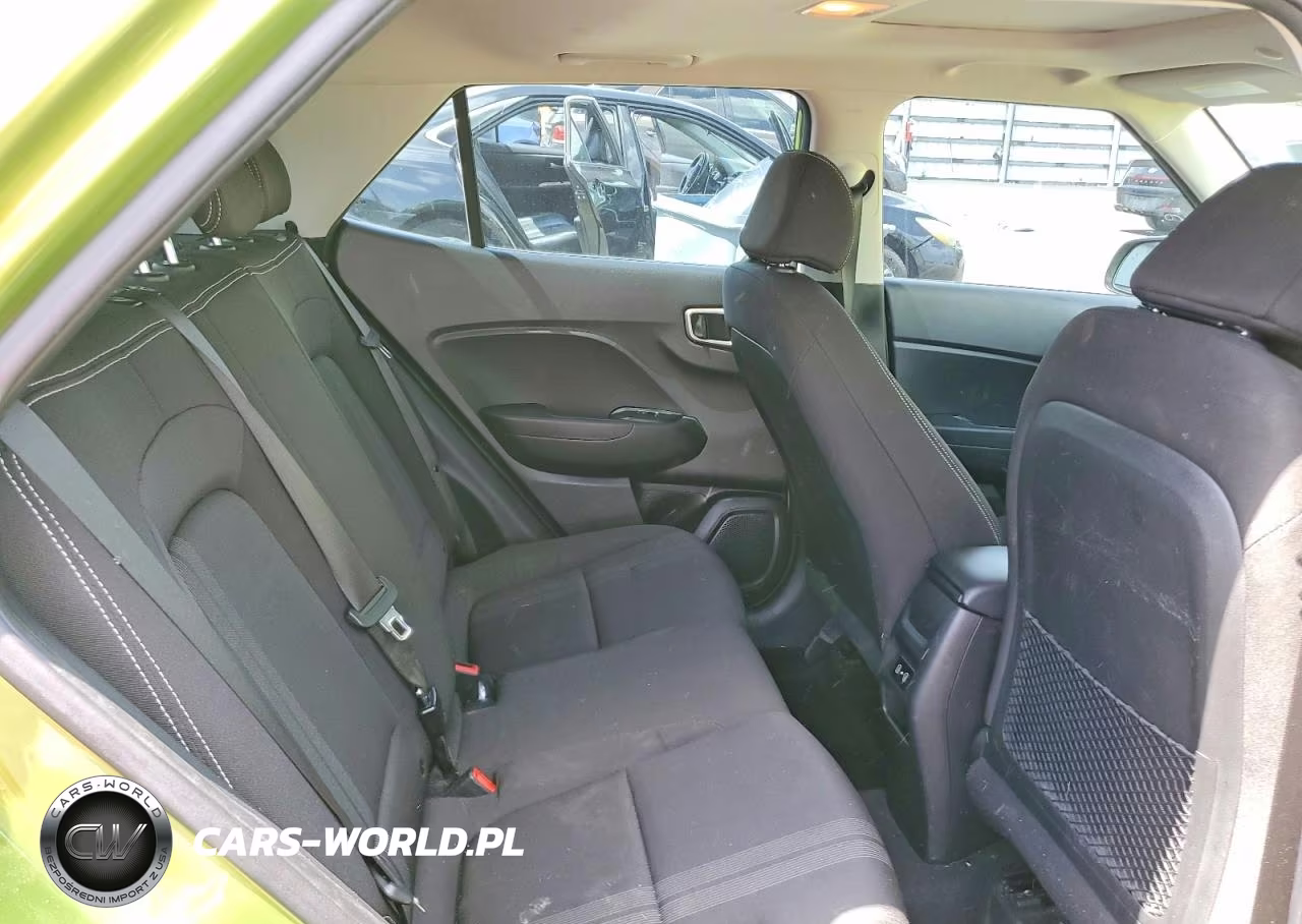 2024 Hyundai Venue Sel VIN:KMHRC8A35RU314945 - 11