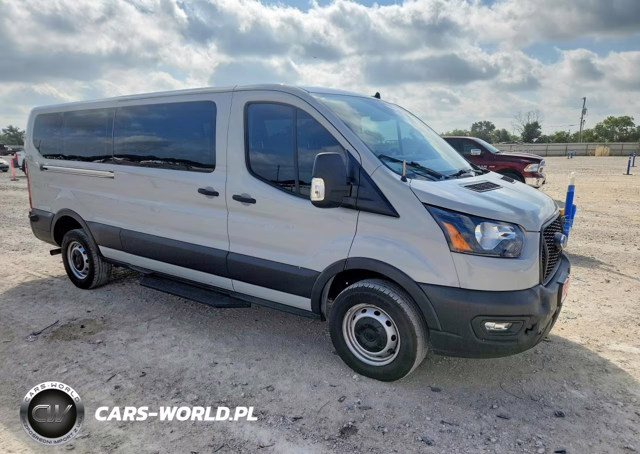 2023 Ford Transit 250 Delivery Van VIN:1FTBR1Y88PKA21644 - 4