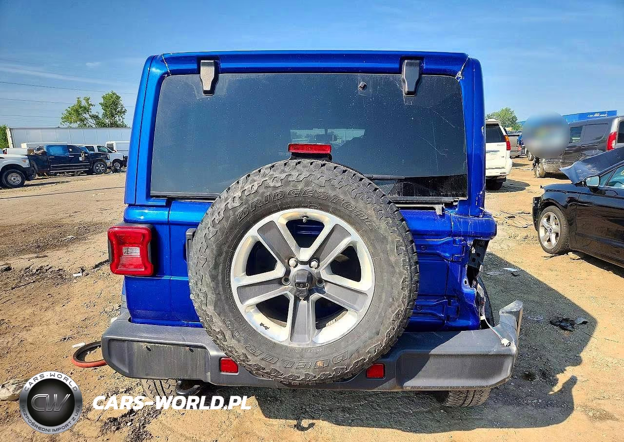 2020 Jeep Wrangler Unlimited Sahara VIN:1C4HJXEN2LW207939 - 6