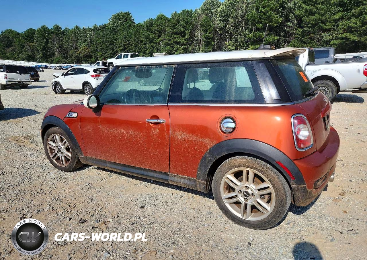 2011 Mini Cooper S VIN:WMWSV3C52BTY12031 - 2