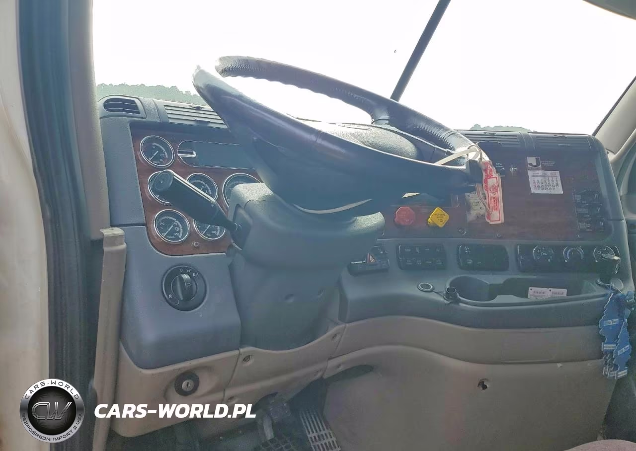2018 Freightliner Cascadia Semi Truck VIN:3ALXGF00XJDJS7591 - 8