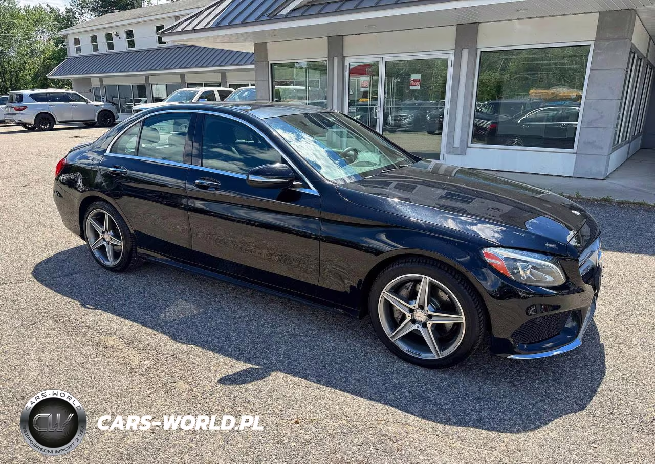 2015 Mercedes-Benz C 300 4Matic – zdjęcie 1 z 13