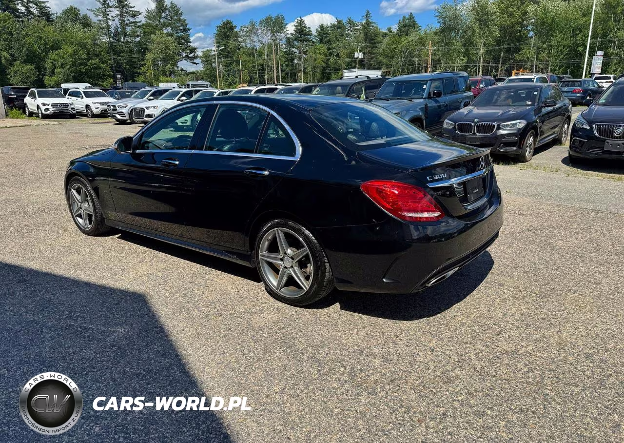 2015 Mercedes-Benz C 300 4Matic VIN:55SWF4KB4FU052464 - 3