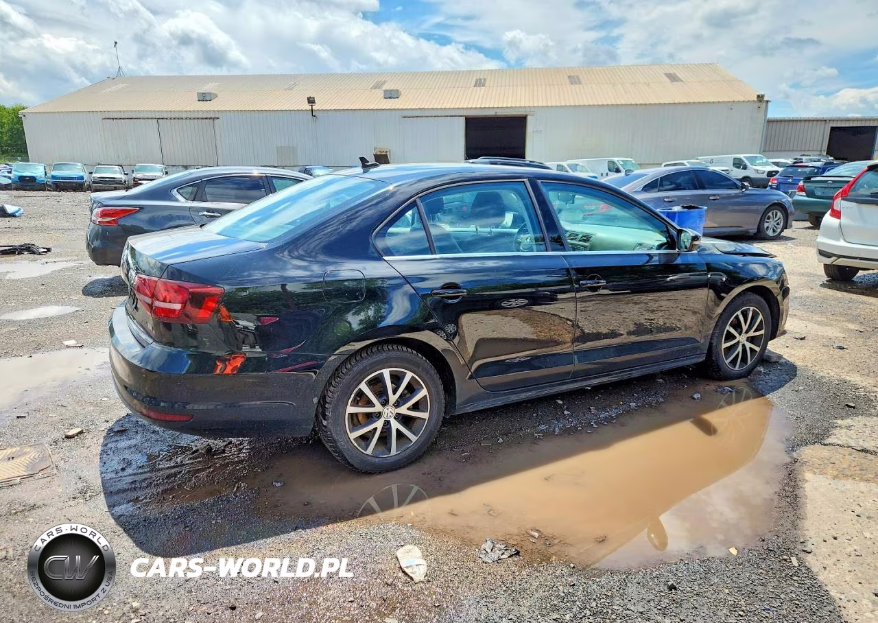 2018 Volkswagen Jetta Se VIN:3VWDB7AJXJM260624 - 3