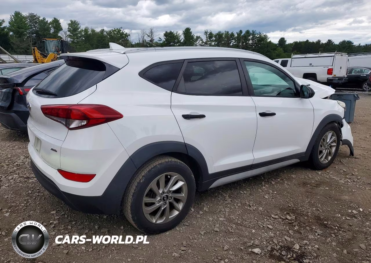 2018 Hyundai Tucson Sel VIN:KM8J3CA46JU668180 - 3