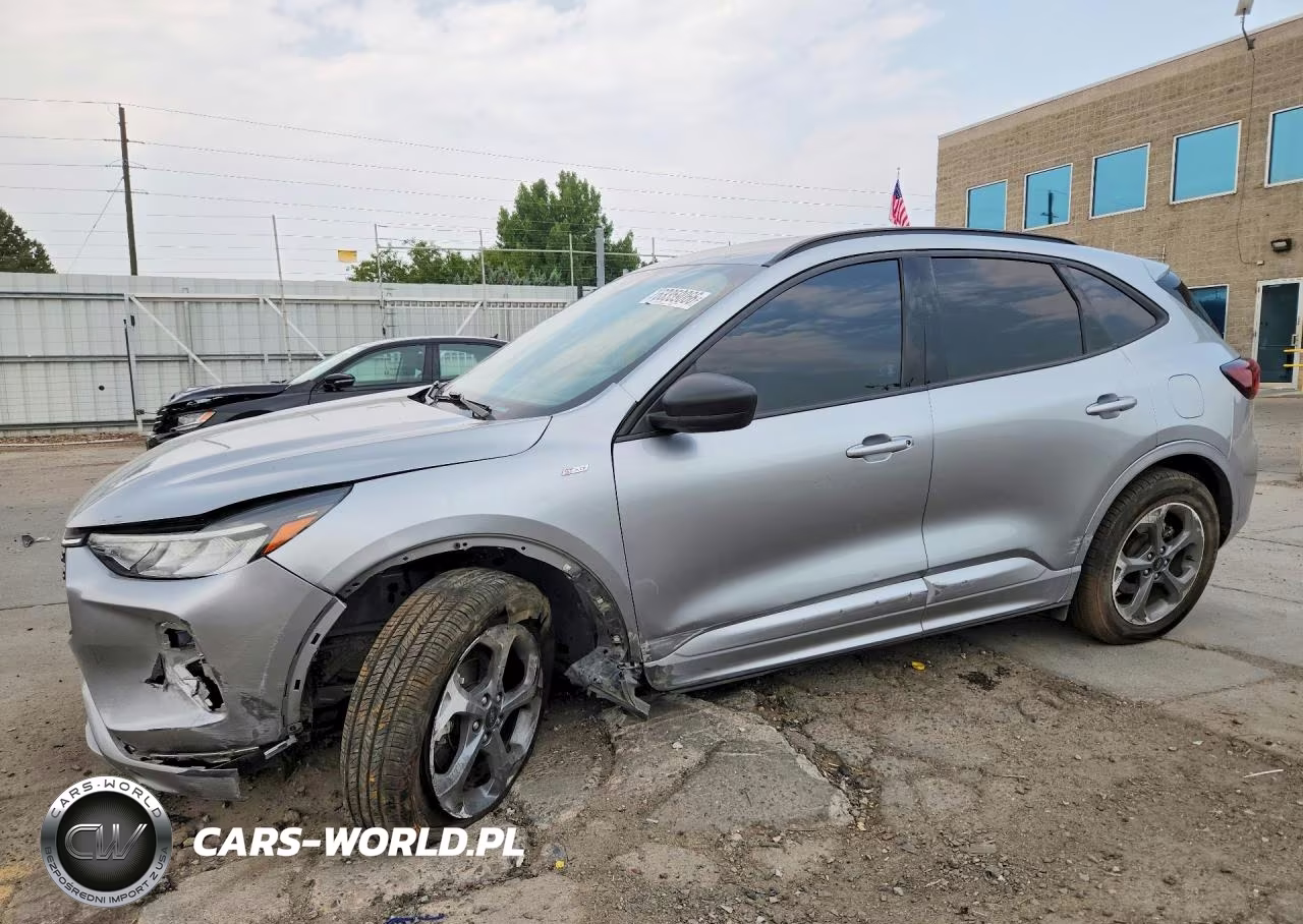 2024 Ford Escape St Line – zdjęcie 1 z 14