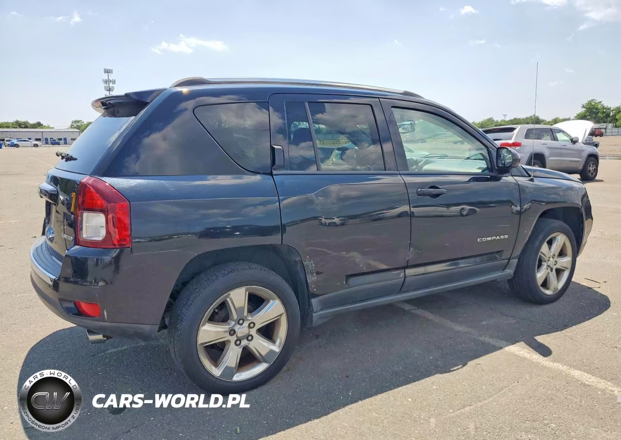 2014 Jeep Compass Limited VIN:1C4NJDCBXED700924 - 3