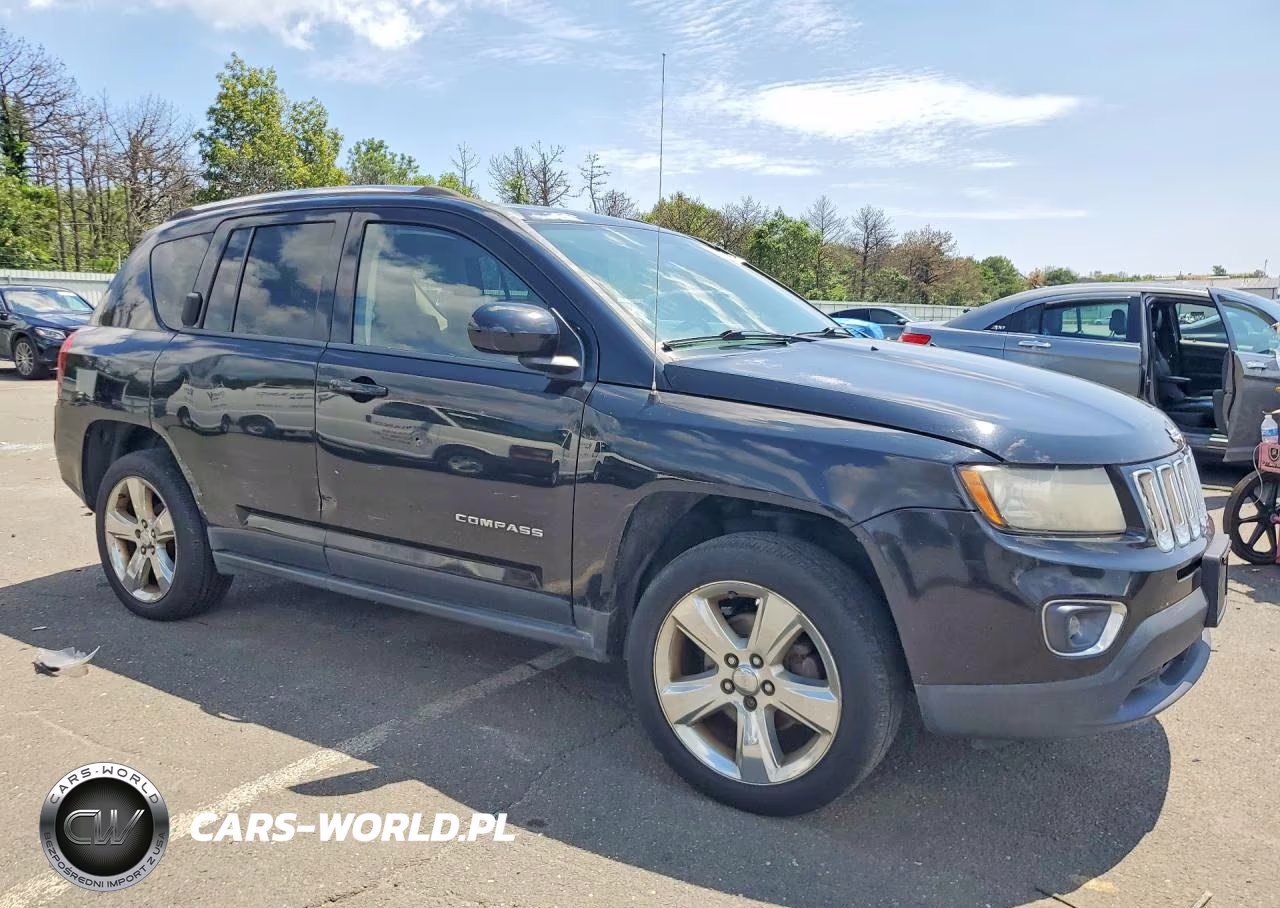 2014 Jeep Compass Limited VIN:1C4NJDCBXED700924 - 4