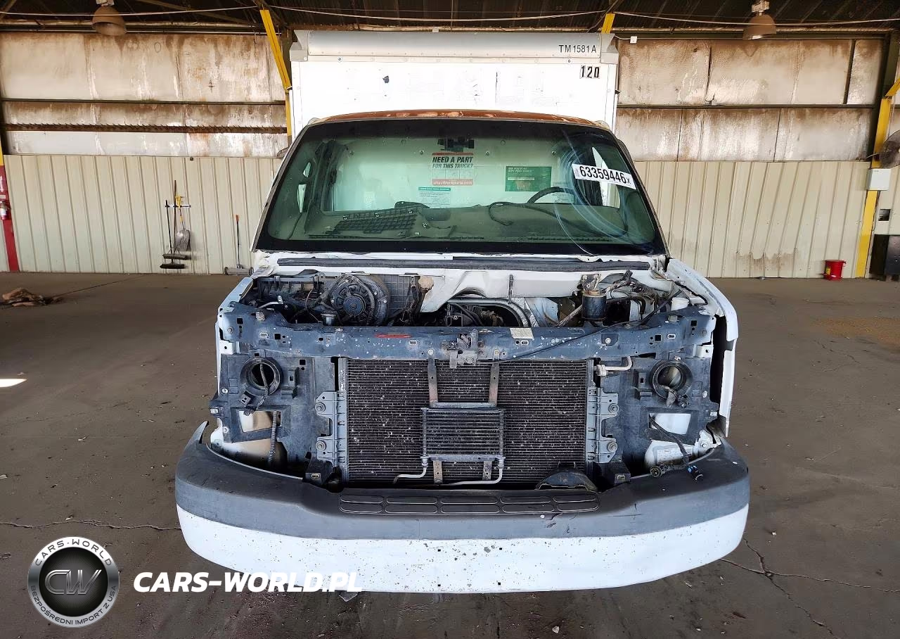 2007 GMC Savana Cutaway Box Truck VIN:1GDGG31V871903678 - 5