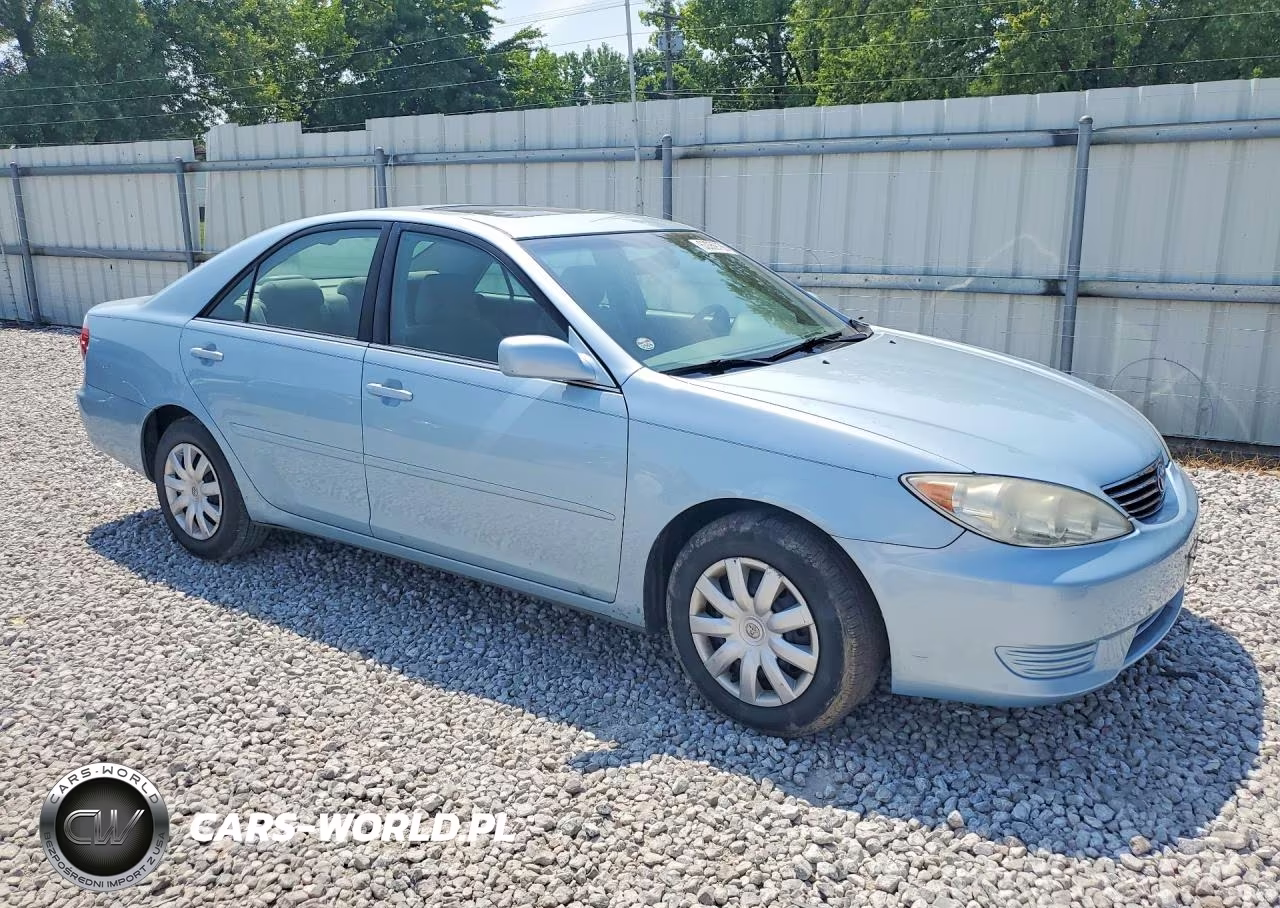 2005 Toyota Camry Le VIN:4T1BE32K95U584243 - 4