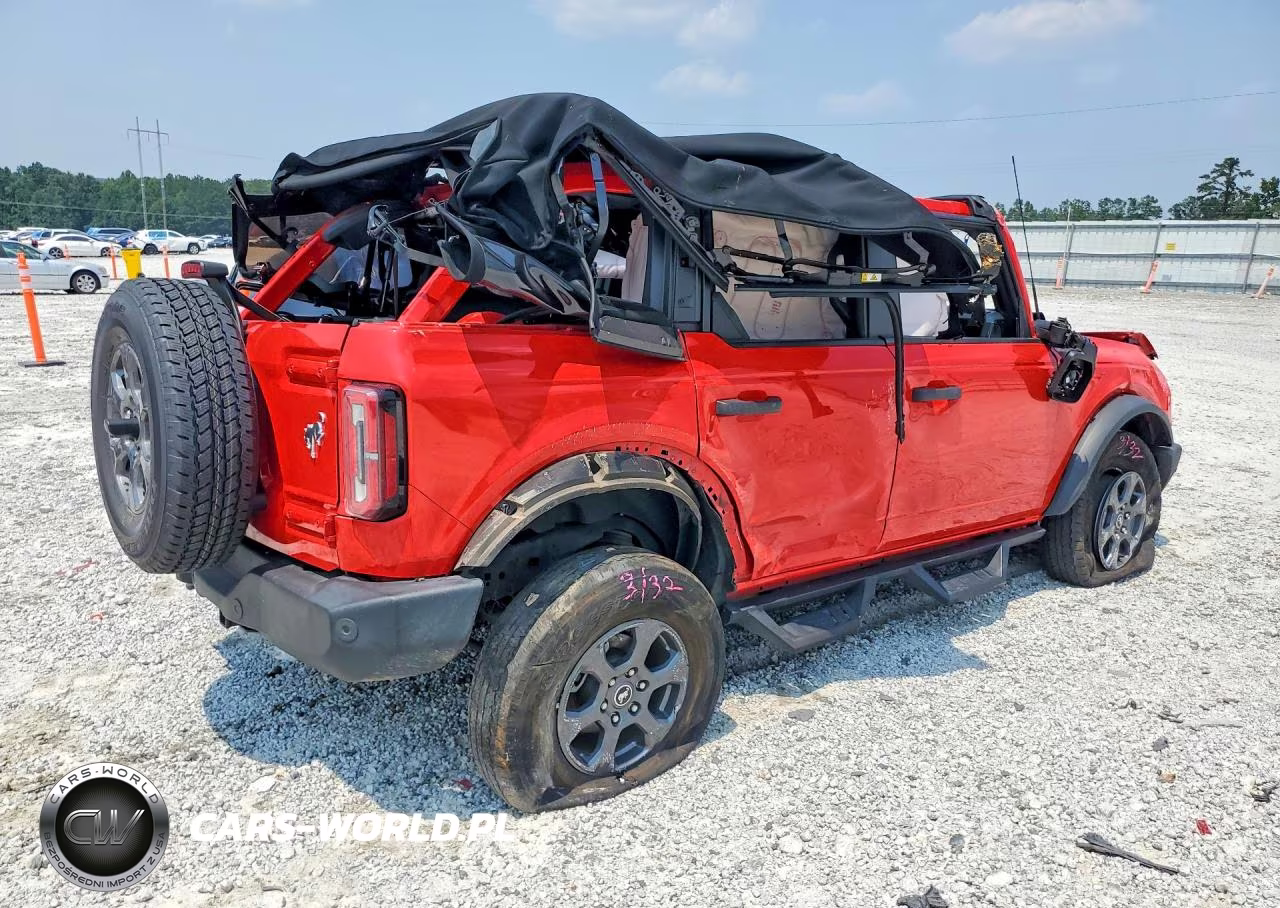 2022 Ford Bronco Base VIN:1FMDE5BH9NLB15670 - 3