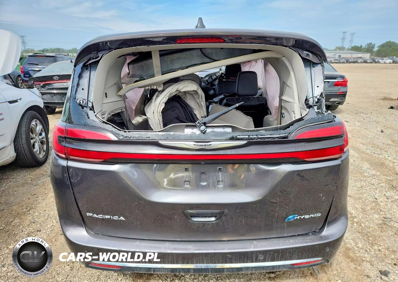 2023 Chrysler Pacifica Hybrid Touring L VIN:2C4RC1L78PR611715 - 6